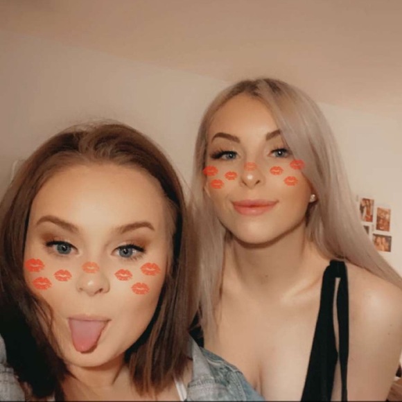 Meet your Posher, Bailee - Picture 1 of 1